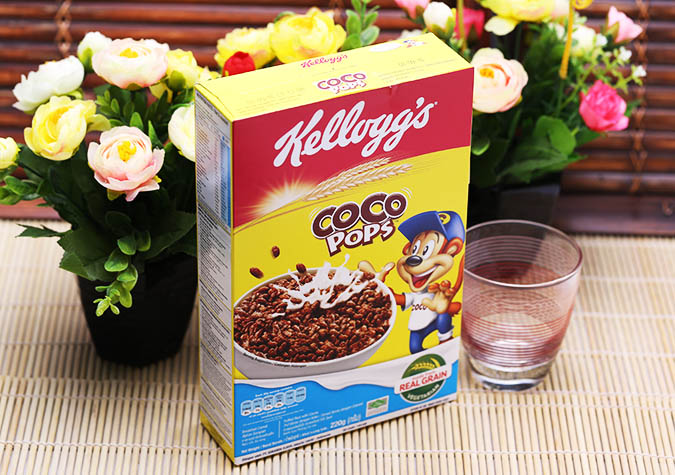 Ngũ cốc dinh dưỡng Coco Pops Kellogg's hộp 220g